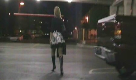 Hot Babes ont des relations sexuelles lesbiennes torrides sex pornos arab sur le lit