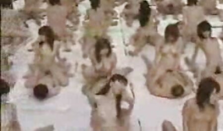 Une maman brune latine prono film arab baise un plombier