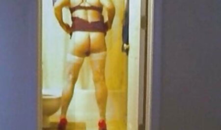 Salopes partagent un gode gratuit sex arabe ceinture